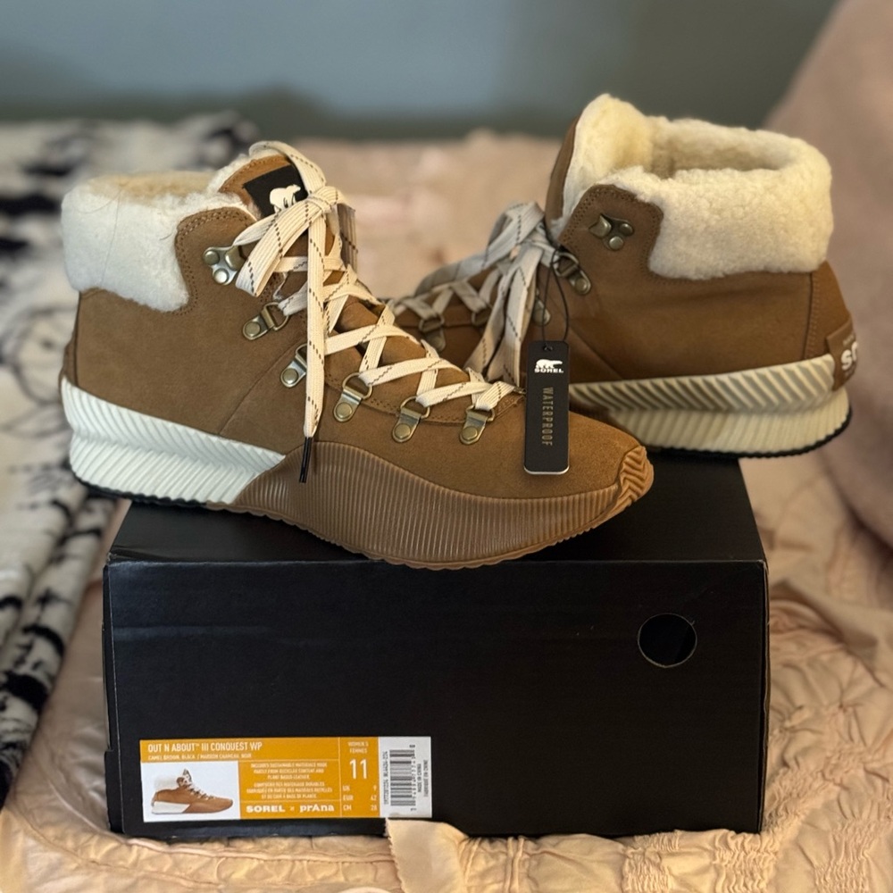 SOREL brand new waterproof size 11